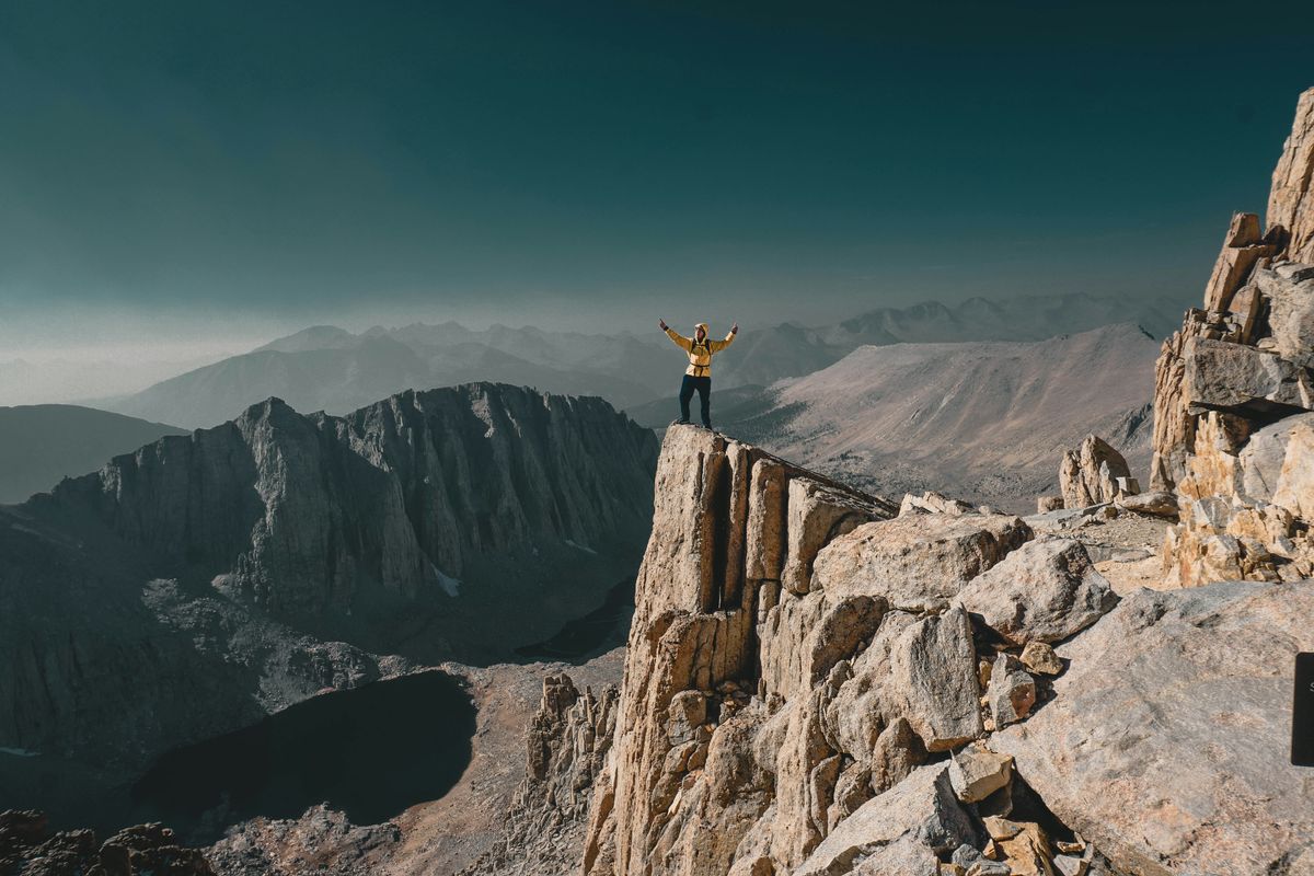 ethan-elisara-8GsQVpYFyeA-unsplash.jpeg