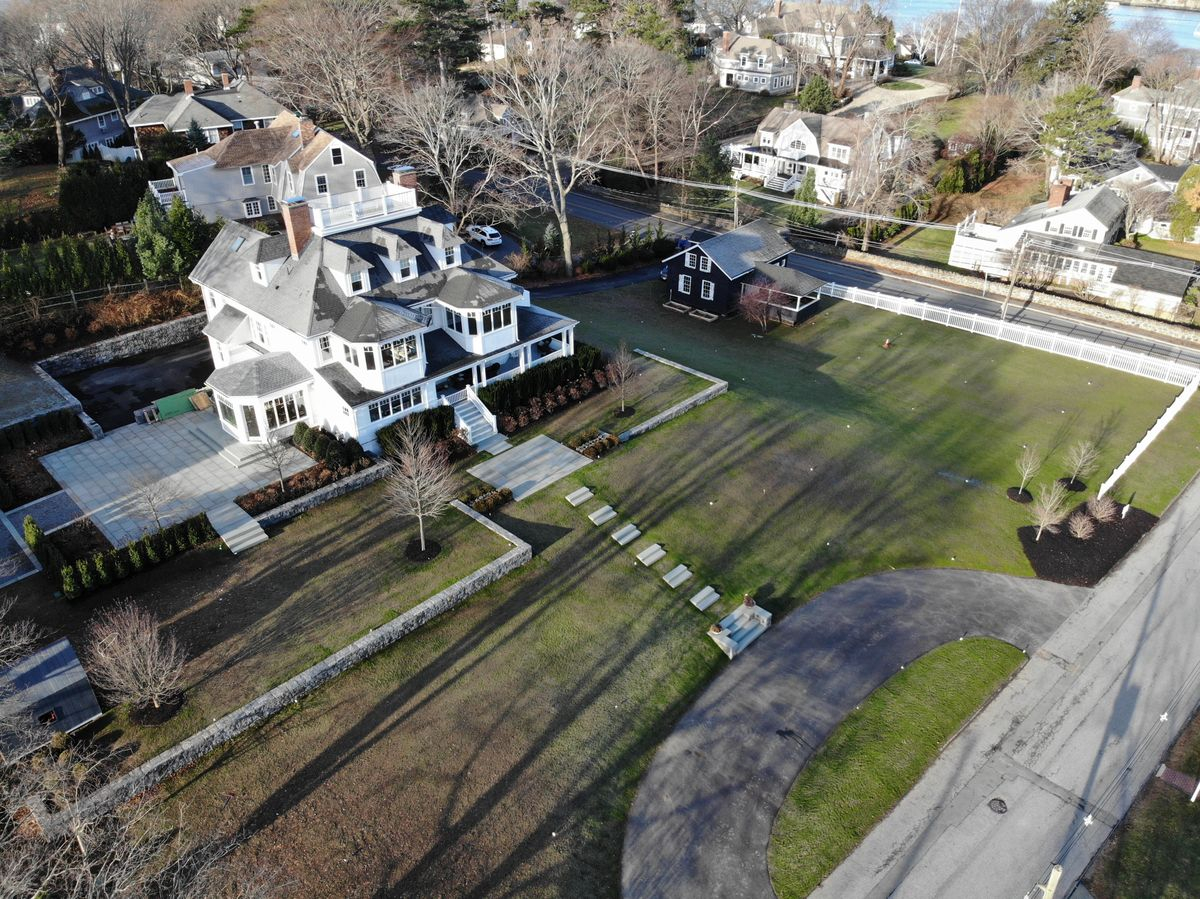 aerial front left.jpg