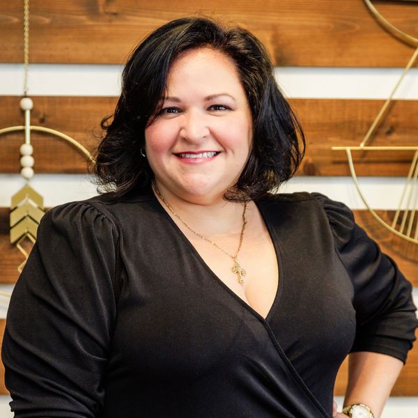 lynnette website.jpg