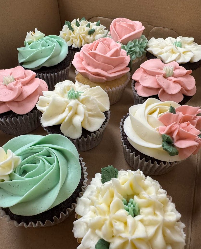 floral cupcakes 3.PNG