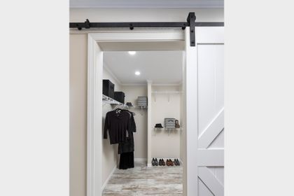 2864-241-master-closet-1-5e95950f6b379.jpg