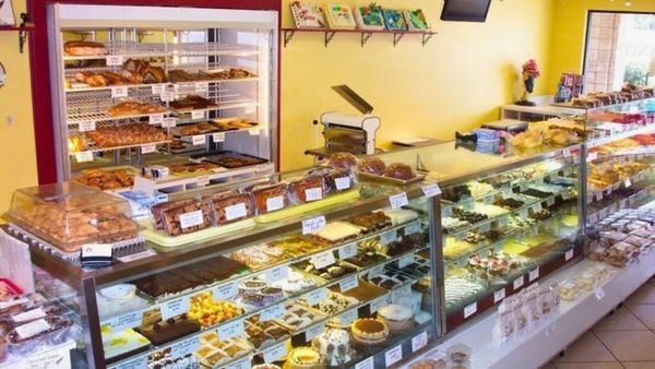 A Look Inside the Paisano's Bakery Menu - hero.jpg