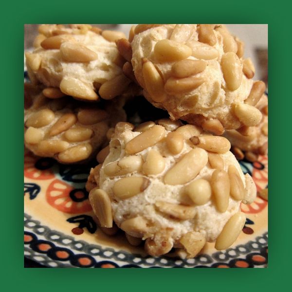 pignoli cookies