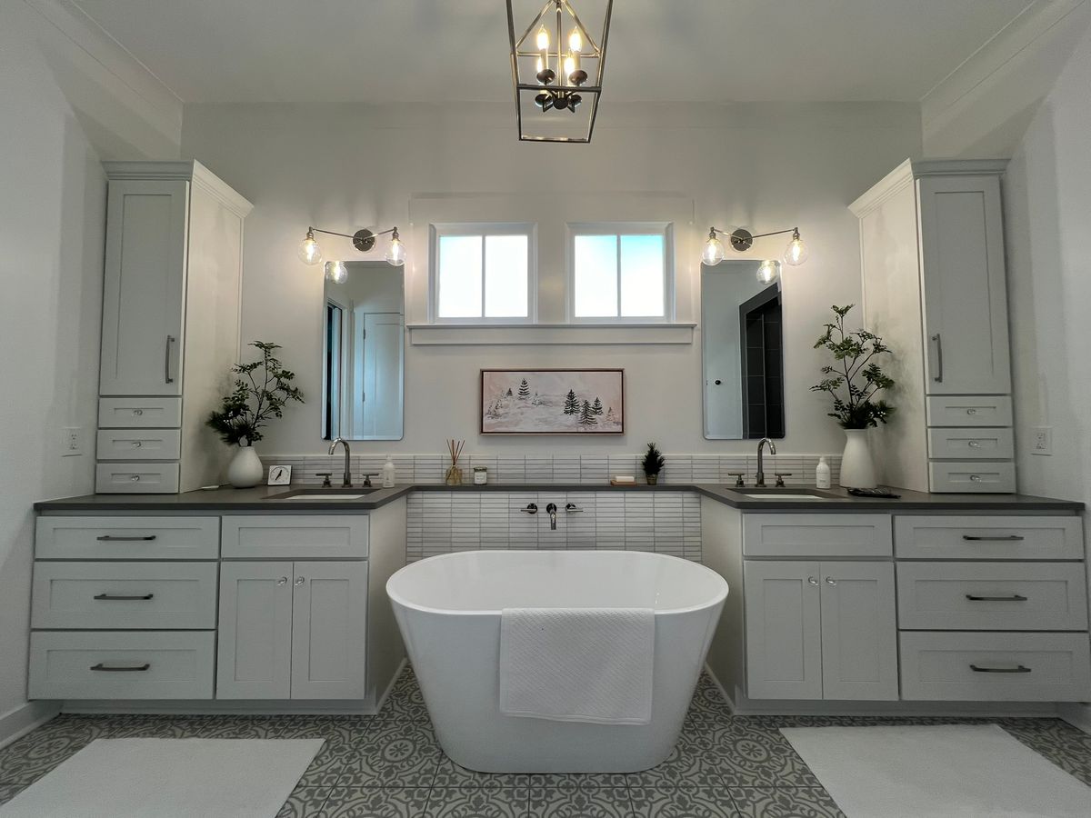 Bathroom & Shower