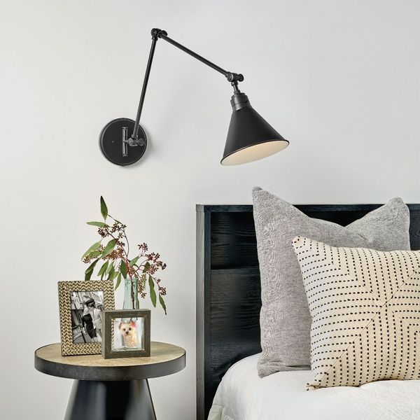 Flexible Arm Sconce