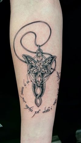 evenstar #tattoo for a lovely #lotr fan. You are a trooper and so great to  work with. Thank you for trusting me with this awesome projec... | Instagram