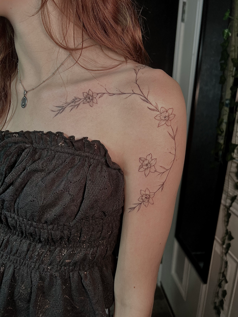 Esmee | Twisted Tattoo.png