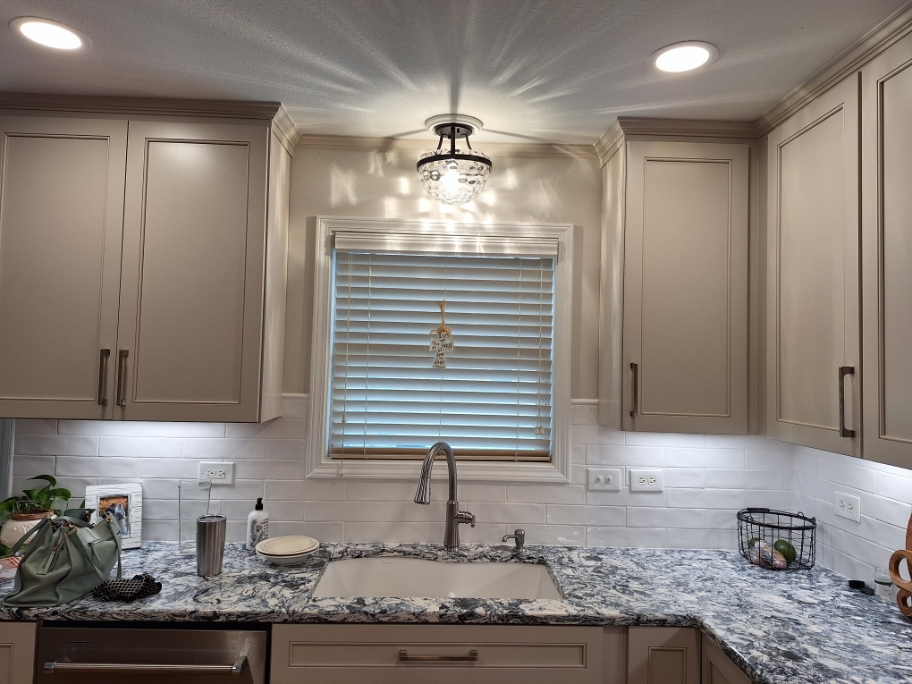 Gloria Haynes Sink Semi-Flush 2.jpg
